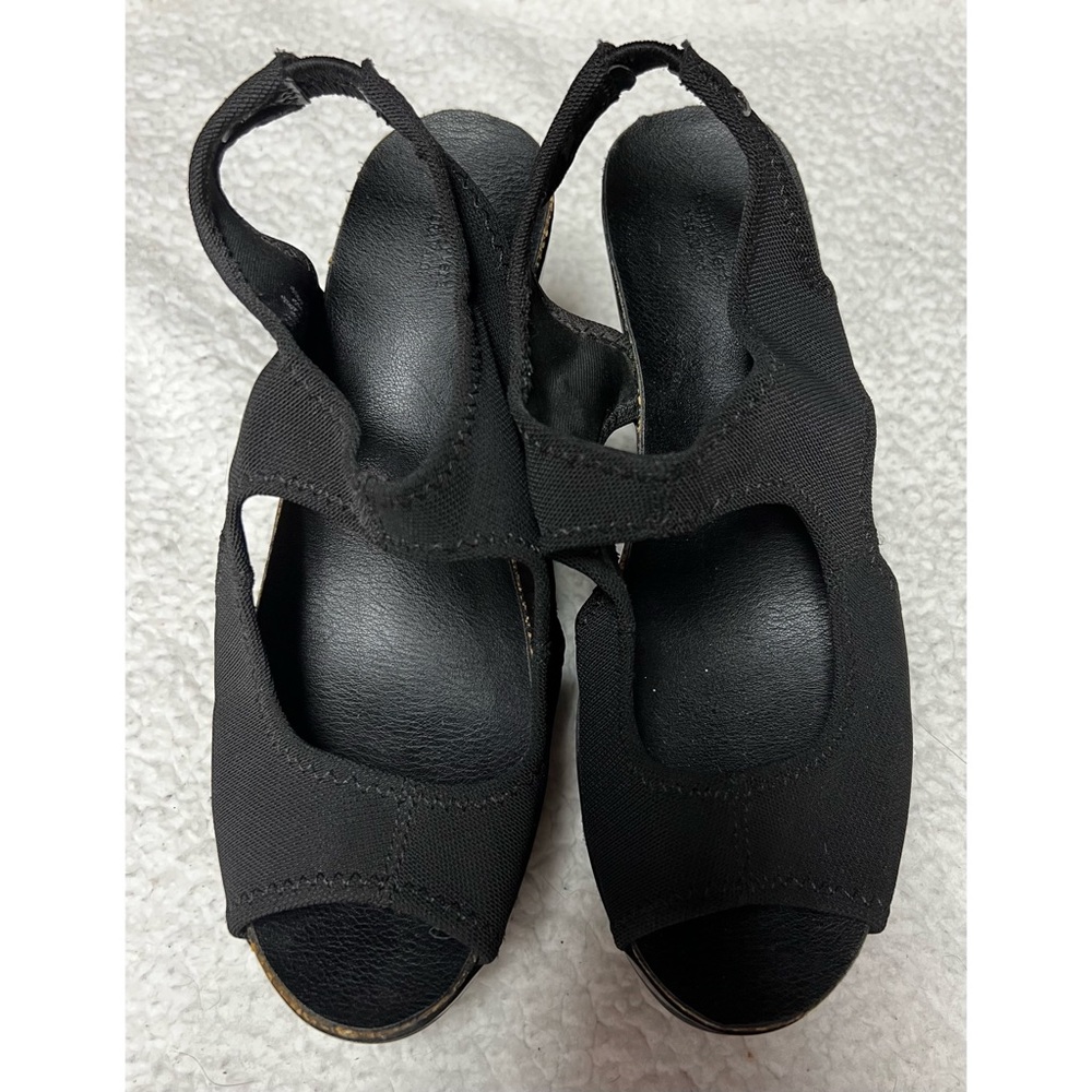 Cute black wedges